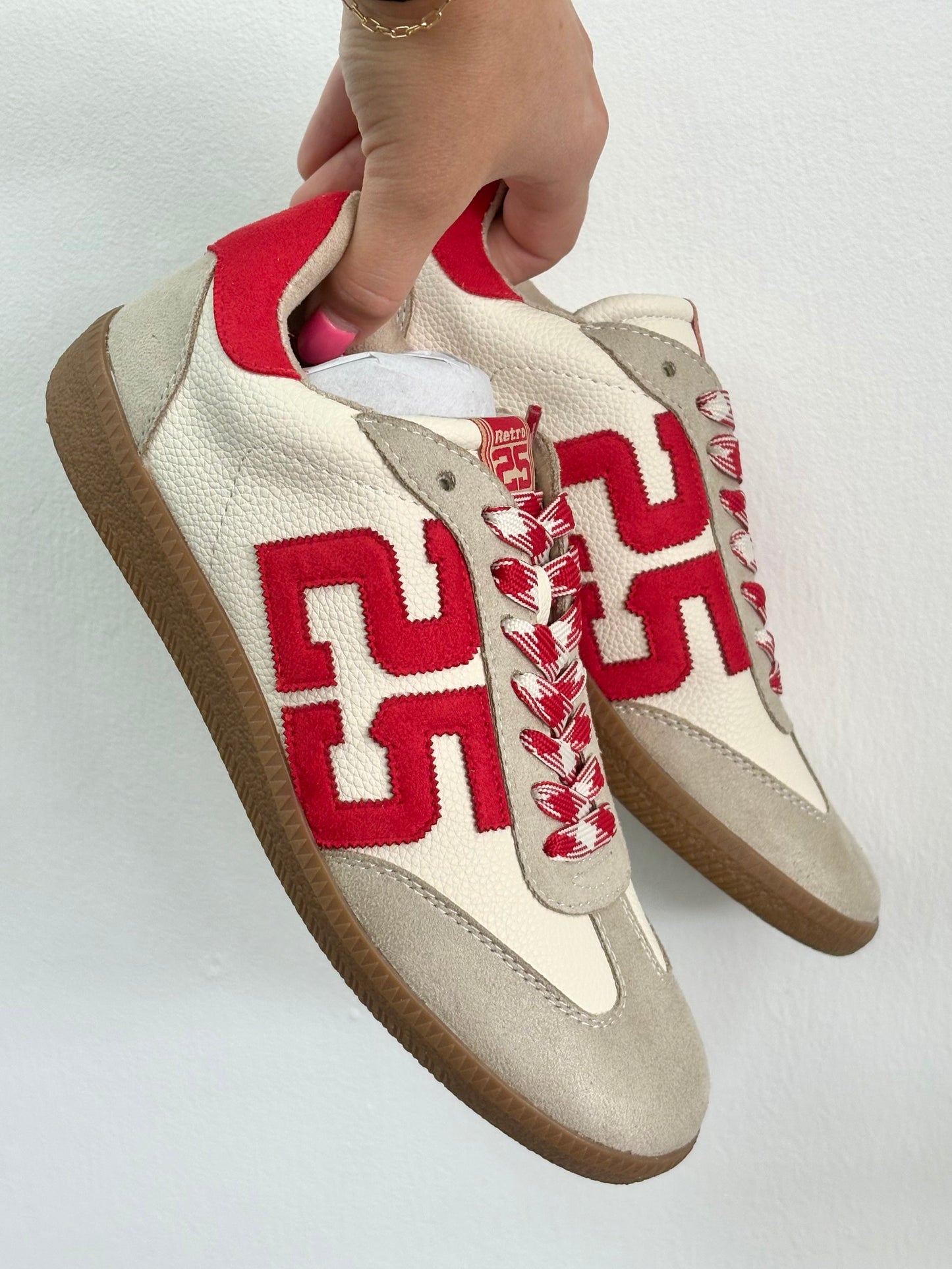 Red Retro 25 Sneakers