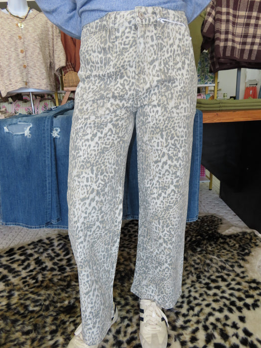 Kris Leopard Jeans