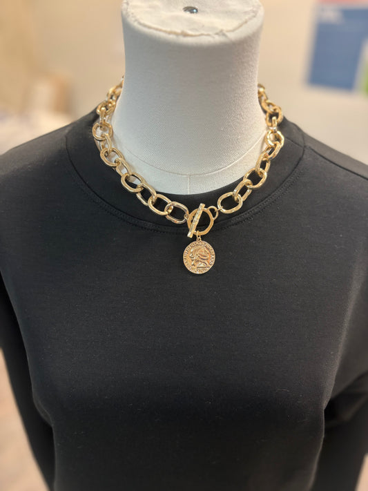 Chain Link Quarter Pendent Necklace