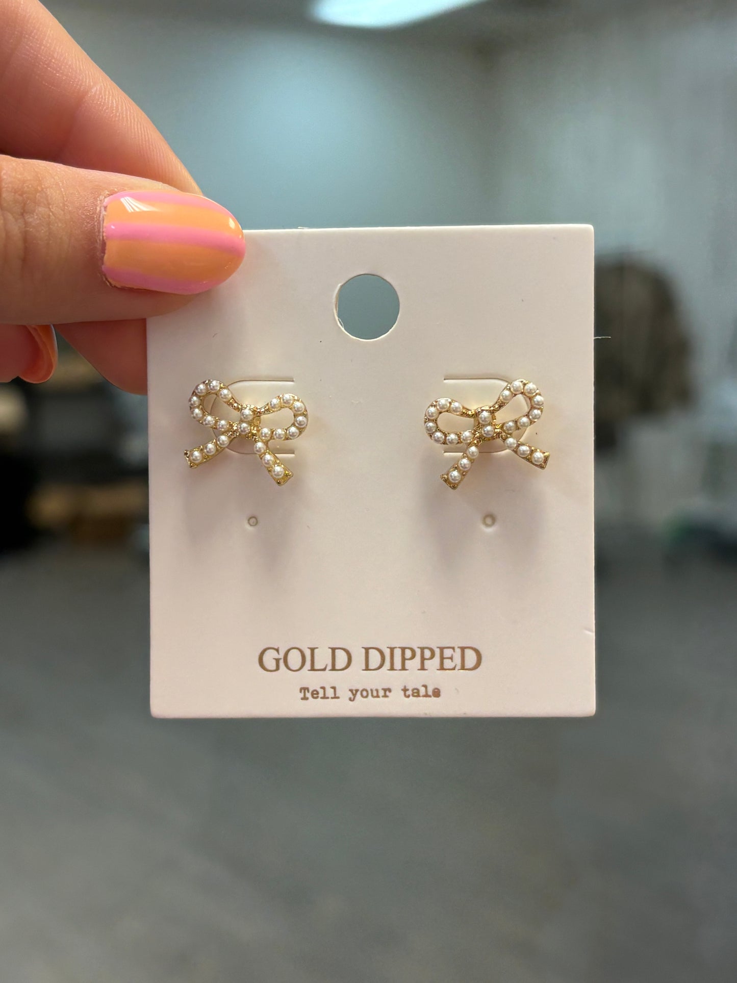 Sweet Bow Pearl Stud Earrings