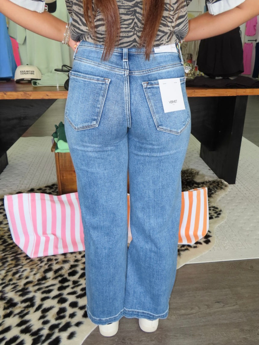 Everyday Wide Leg Ankle Jeans