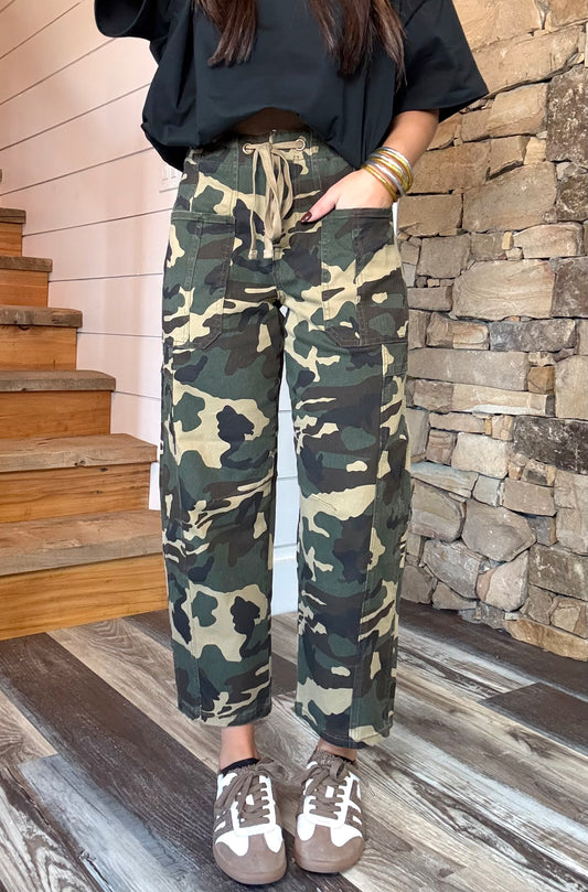 Slouchy Barrel Camo Jeans