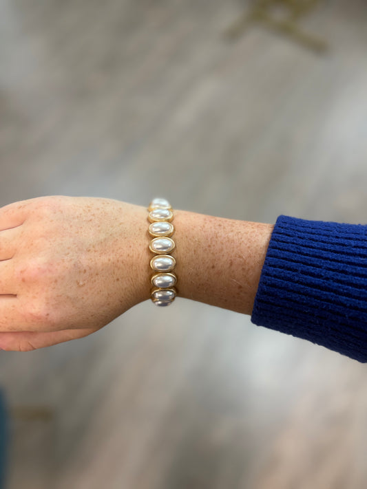 Oval Pearl Stretch Bracelet